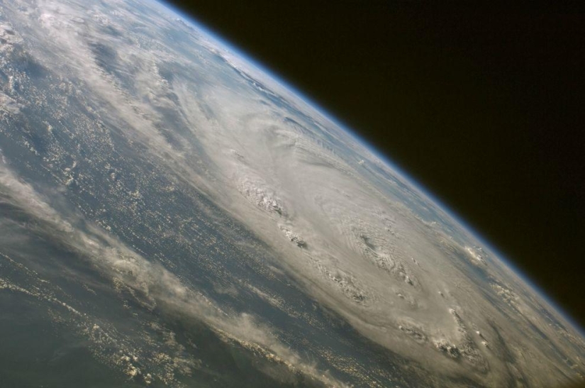 Nubes: Vista desde el espacio