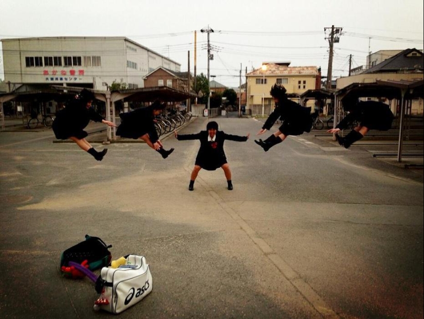 Nuevo Photo-Mam: Ataque de superenergía de colegialas japonesas