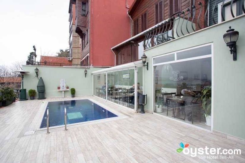 Nunca te fíes de las fotos publicitarias de los hoteles cuando te vayas de vacaciones Nunca te fíes de las fotos publicitarias de los hoteles cuando te vayas de vacaciones