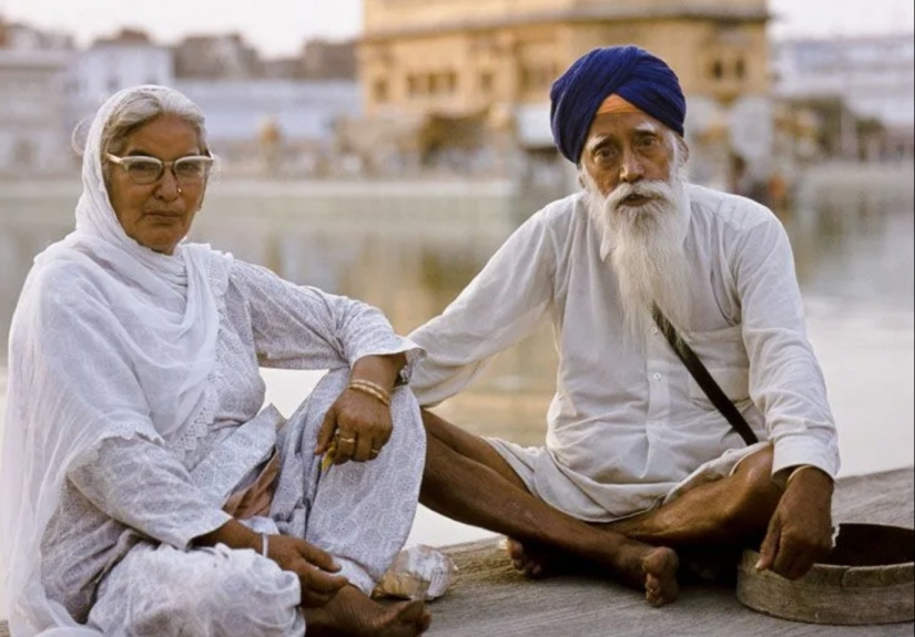 Obligados a comerciar para alimentar a sus padres ancianos: la vida en la India