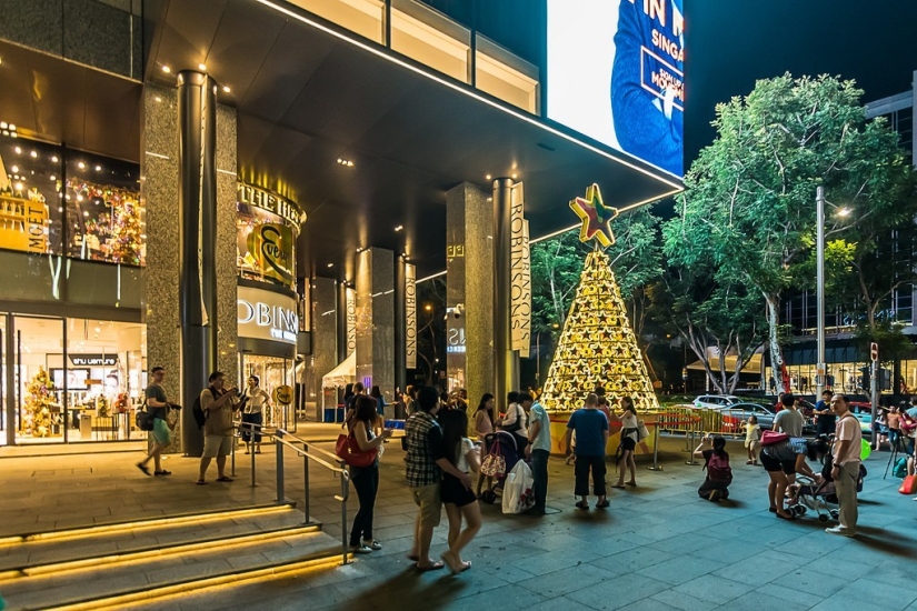 Ochard Road: cómo se ve la calle más famosa de Singapur antes de Navidad y Año Nuevo Ochard Road: cómo se ve la calle más famosa de Singapur antes de Navidad y Año Nuevo
