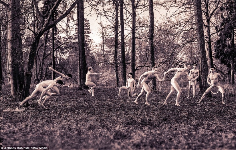 Oh deporte, eres sexo: Estudiantes de equipos deportivos de Cambridge se desnudaron para caridad Oh deporte, eres sexo: Estudiantes de equipos deportivos de Cambridge se desnudaron para caridad