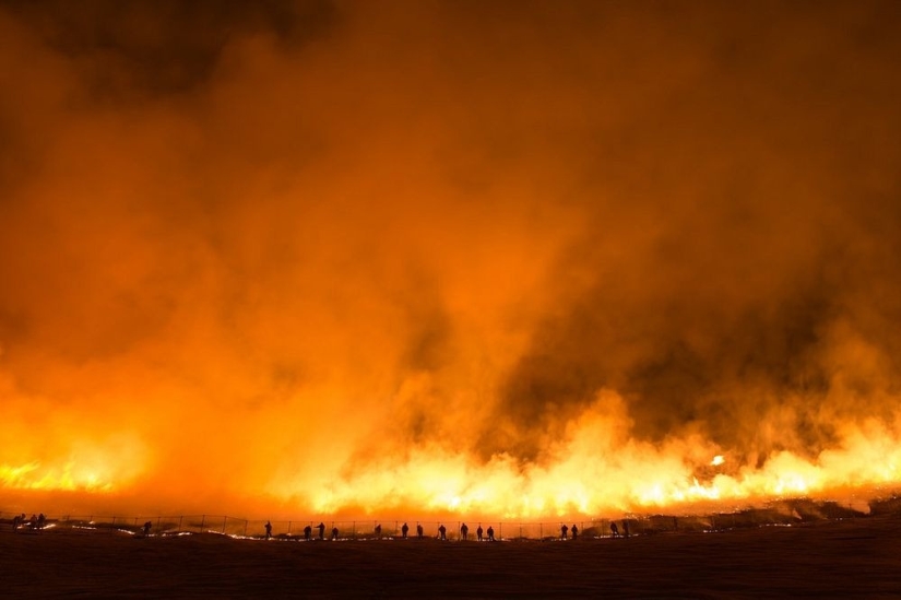 Oh, these oriental oddities: why do the Japanese set fire to the mountain every year Oh, these oriental oddities: why do the Japanese set fire to the mountain every year