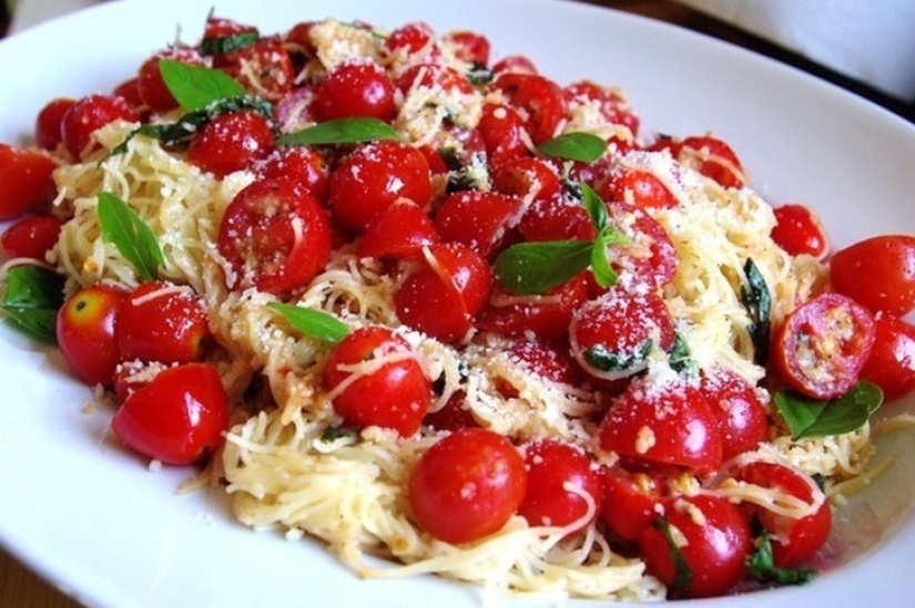 Oh those delicious tomatoes! 10 Health Benefits of Love Apples