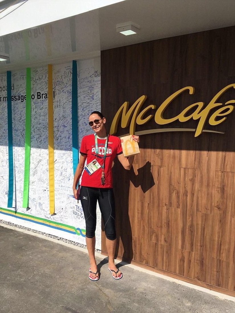 Olympic teams from different countries compete for the funniest post from Rio on social networks