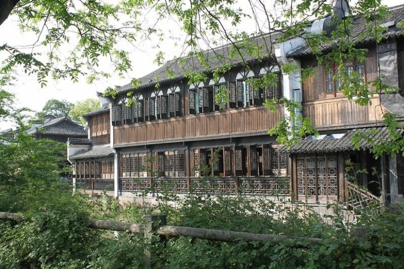 One day in the "Chinese Venice" One day in the "Chinese Venice"