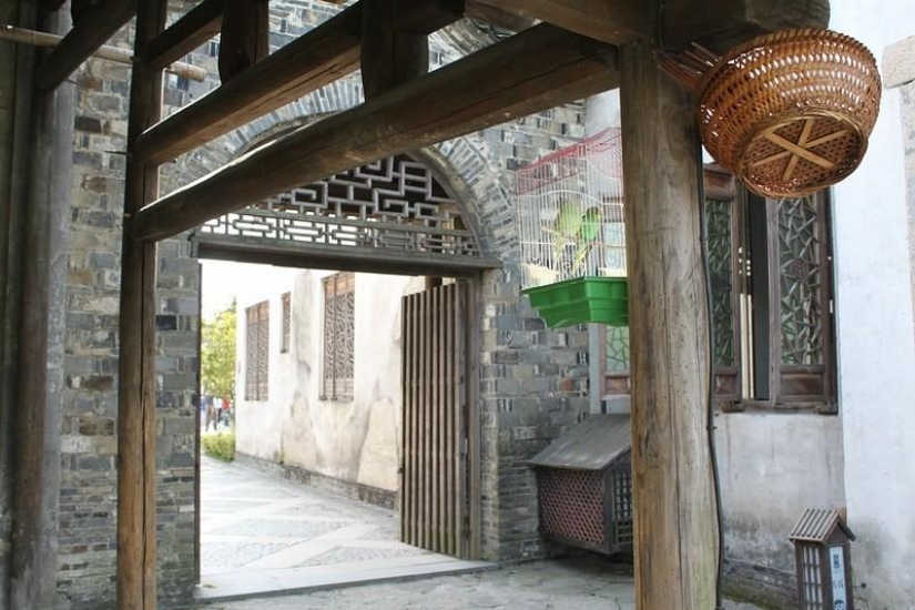 One day in the "Chinese Venice" One day in the "Chinese Venice"