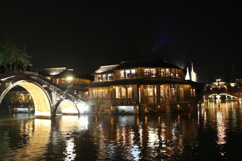 One day in the "Chinese Venice" One day in the "Chinese Venice"