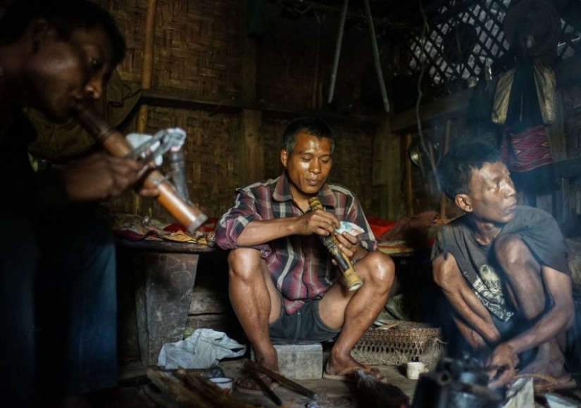 Opium has been destroying an Indian village for 70 years Opium has been destroying an Indian village for 70 years