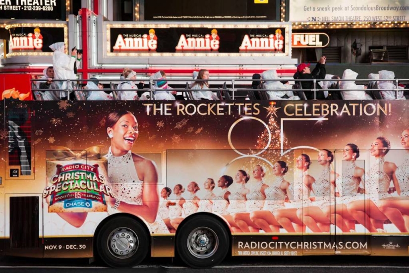 Ordinary people in the world of advertising luxury