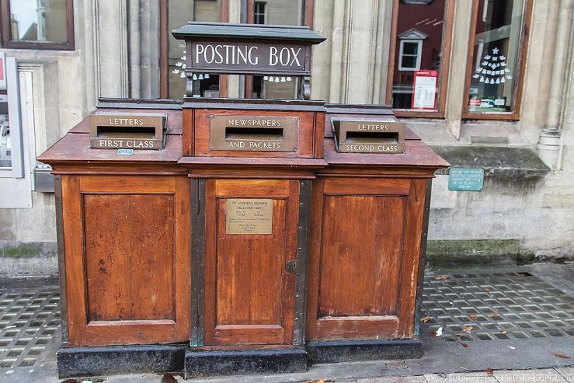 Oxford. Oxford University. Christmas Knowledge Day