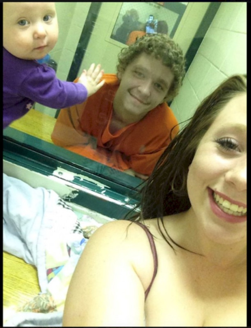 Painfully Ridiculous Family Photos