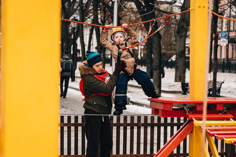 Pancakes with pike caviar and reconstruction of fist fights at the Moscow Maslenitsa Festival