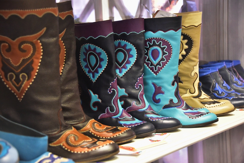 Panqueques con caviar de lucio y reconstrucción de peleas a puñetazos en el Festival Maslenitsa de Moscú