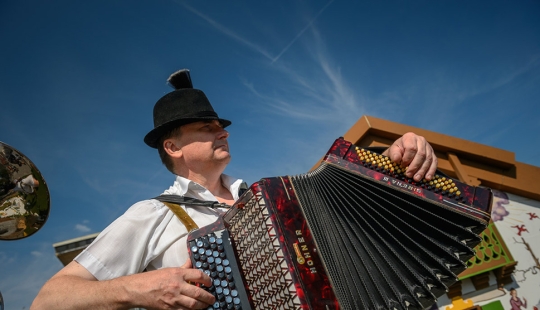 Paraíso para "hombres en la flor de la vida"
