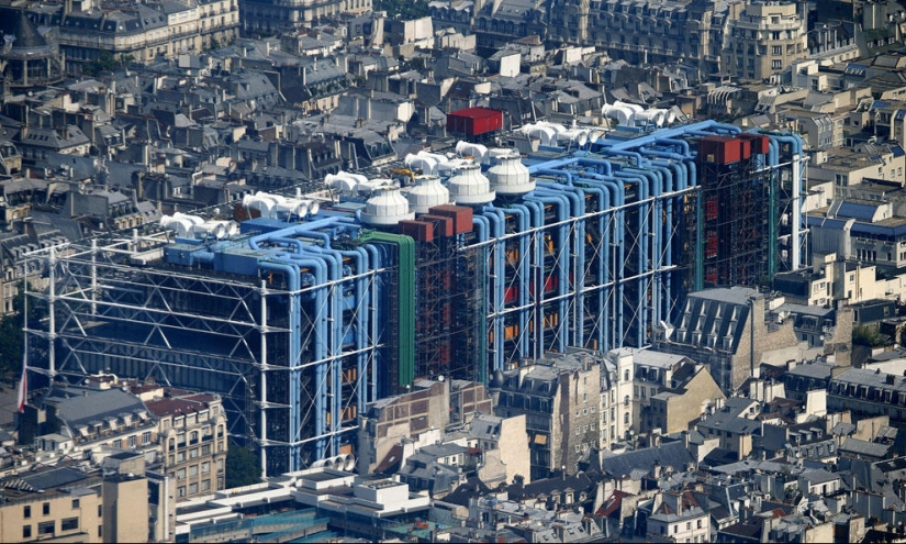 Paris from a bird&#39;s eye view