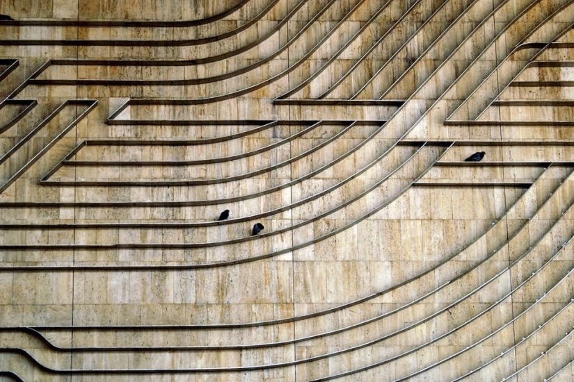 Patterns: Amazing repeats Patterns: Amazing repeats
