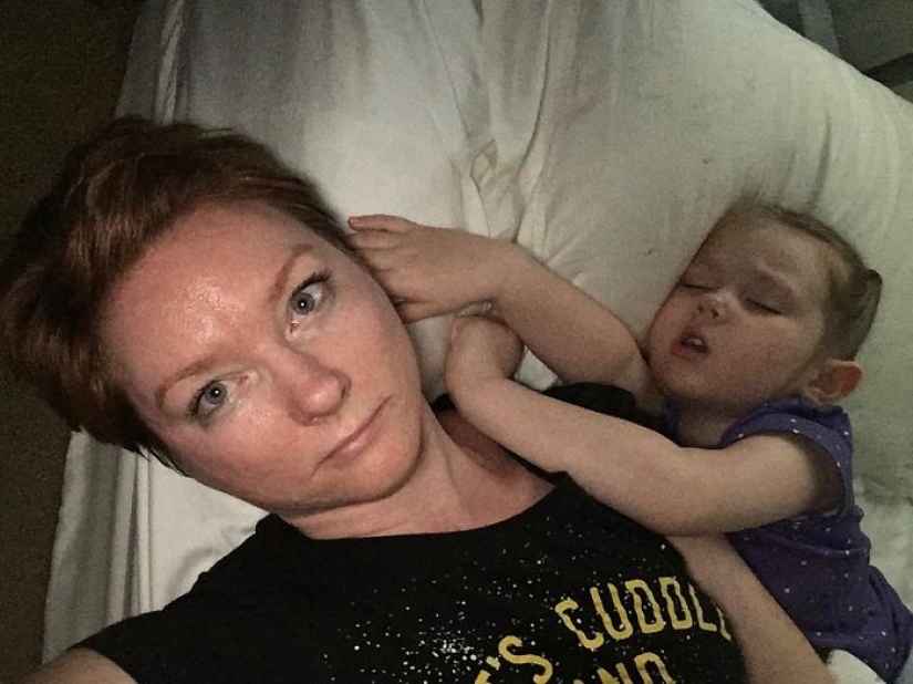 "People are constantly asking what it's like to have three children. I answered with photos" "People are constantly asking what it's like to have three children. I answered with photos"