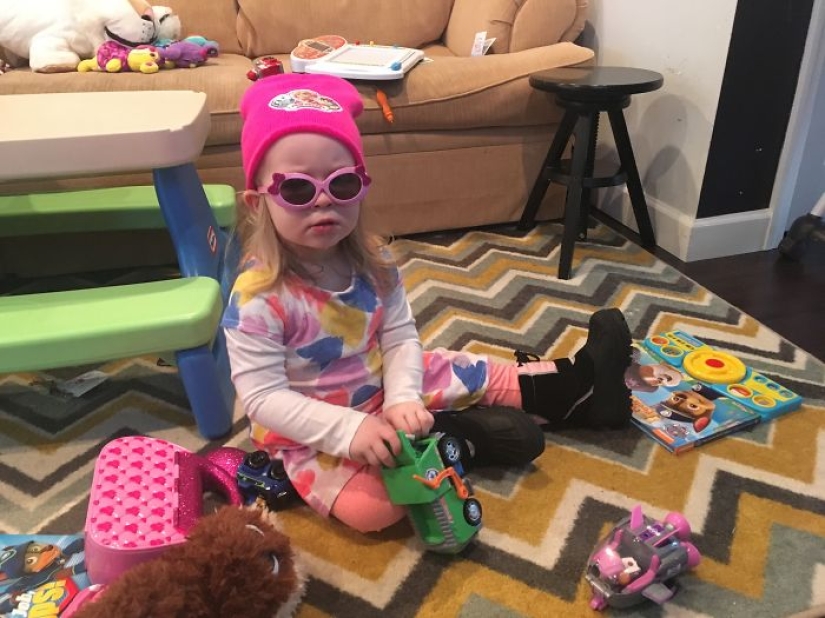 "People are constantly asking what it's like to have three children. I answered with photos" "People are constantly asking what it's like to have three children. I answered with photos"