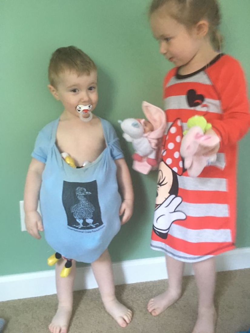 "People are constantly asking what it's like to have three children. I answered with photos" "People are constantly asking what it's like to have three children. I answered with photos"