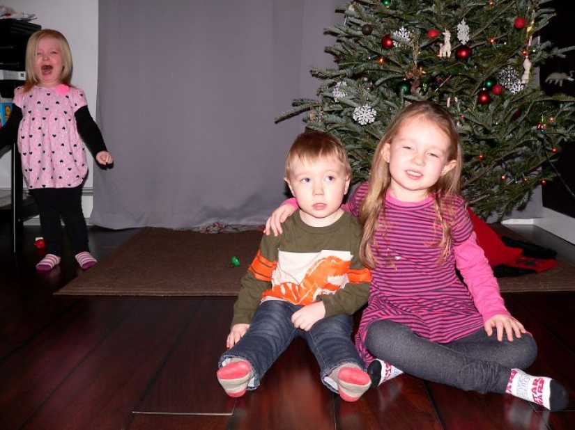 "People are constantly asking what it's like to have three children. I answered with photos" "People are constantly asking what it's like to have three children. I answered with photos"