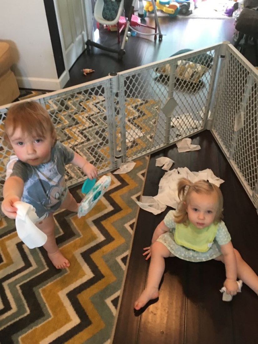 "People are constantly asking what it's like to have three children. I answered with photos" "People are constantly asking what it's like to have three children. I answered with photos"