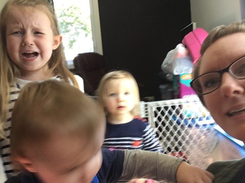 "People are constantly asking what it's like to have three children. I answered with photos" "People are constantly asking what it's like to have three children. I answered with photos"
