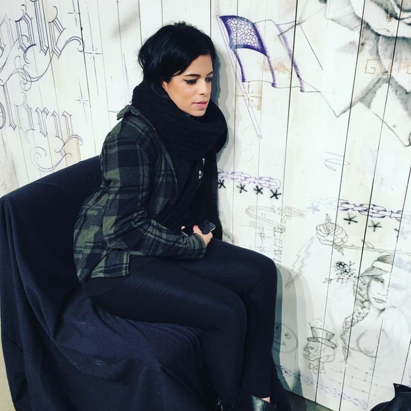 People put their hand in the hole, and the tattoo artist stuffs whatever he wants!