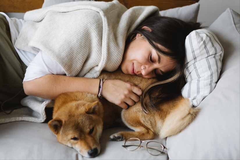 People who stay happy have these 8 habits in common
