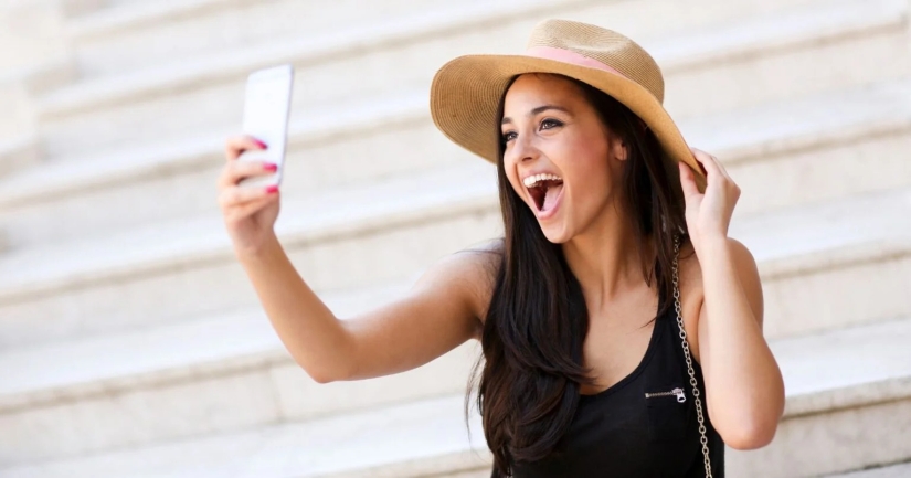 People who stay happy have these 8 habits in common