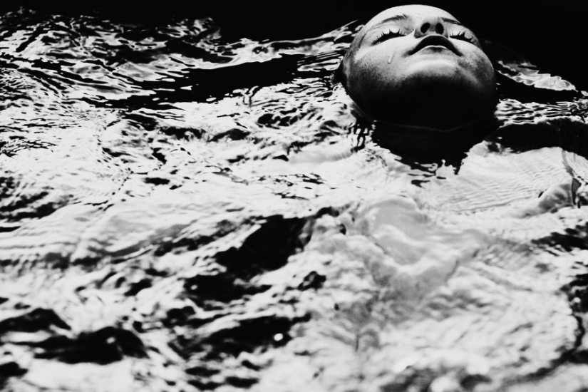 Pequeño amante de las reencarnaciones del pueblo rumano Pequeño amante de las reencarnaciones del pueblo rumano