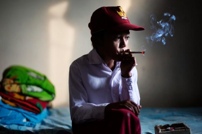 Pequeños fumadores de Indonesia