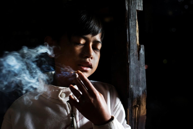 Pequeños fumadores de Indonesia