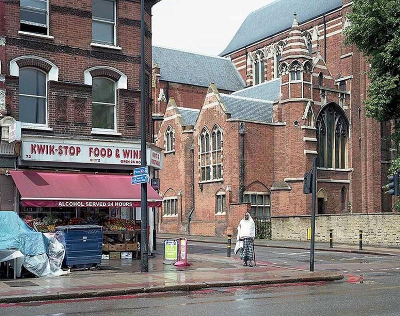 Pequeños mundos de Londres: emigrantes en trajes típicos