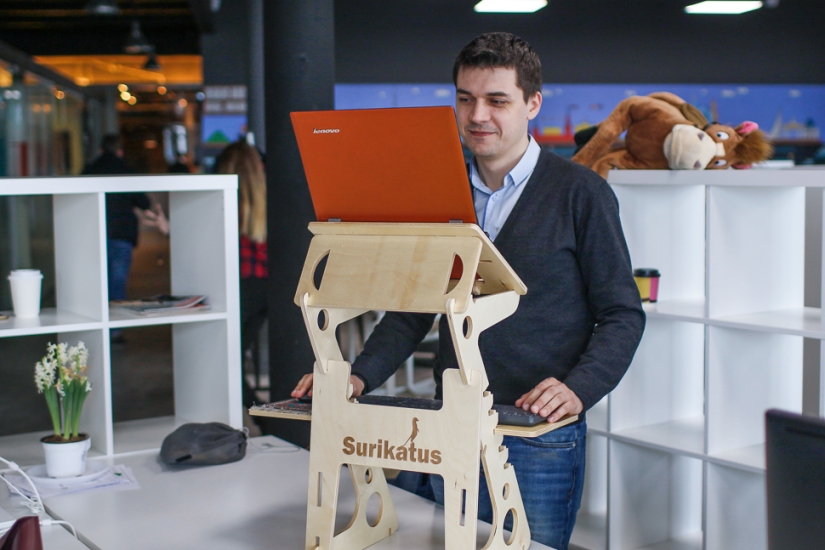 Persistent tin soldier: we found out why it is useful to work standing up Persistent tin soldier: we found out why it is useful to work standing up