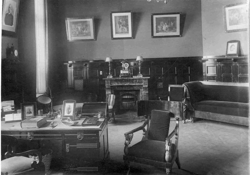 Petersburg communal apartments
