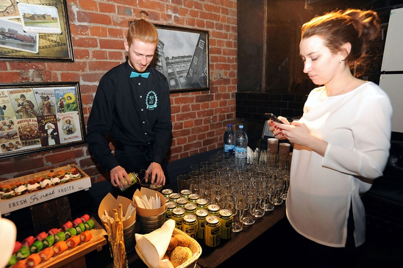 Petya's brothels: for those who missed the photo exhibition of the expert on courtesans, we show it online Petya's brothels: for those who missed the photo exhibition of the expert on courtesans, we show it online