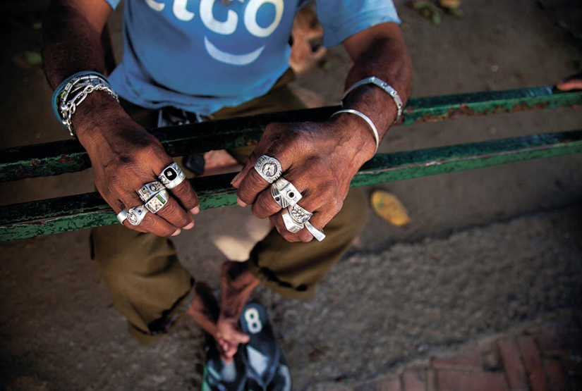 Petya's brothels: for those who missed the photo exhibition of the expert on courtesans, we show it online Petya's brothels: for those who missed the photo exhibition of the expert on courtesans, we show it online