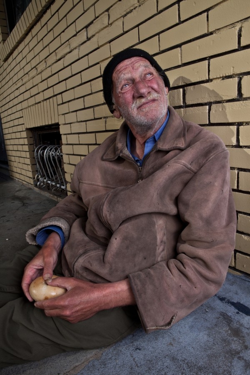 Photo in exchange for a bagel Photo in exchange for a bagel