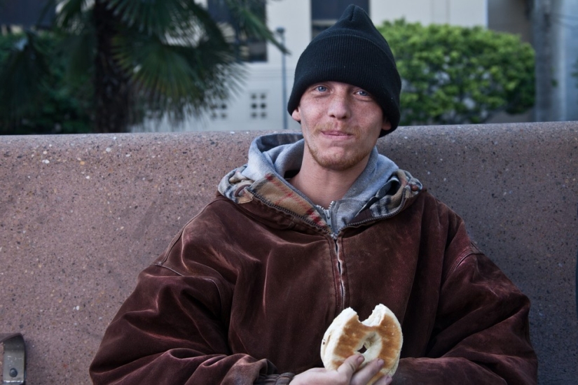 Photo in exchange for a bagel Photo in exchange for a bagel