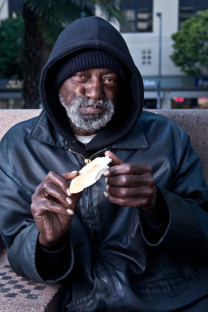 Photo in exchange for a bagel Photo in exchange for a bagel