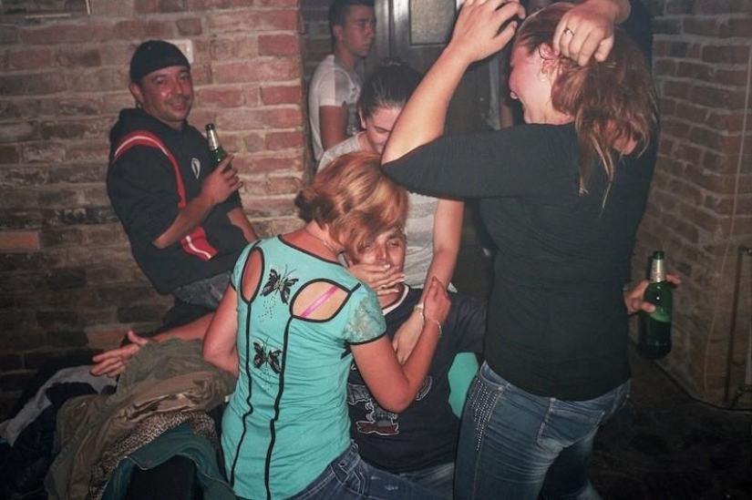 Photographer shows how his hometown in Transylvania is dying