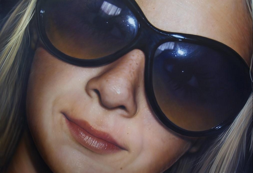 Photorealistic portraits of Simon Hennessy