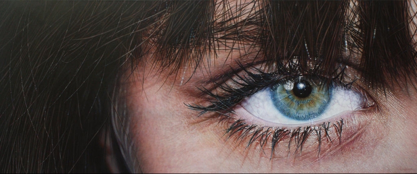 Photorealistic portraits of Simon Hennessy