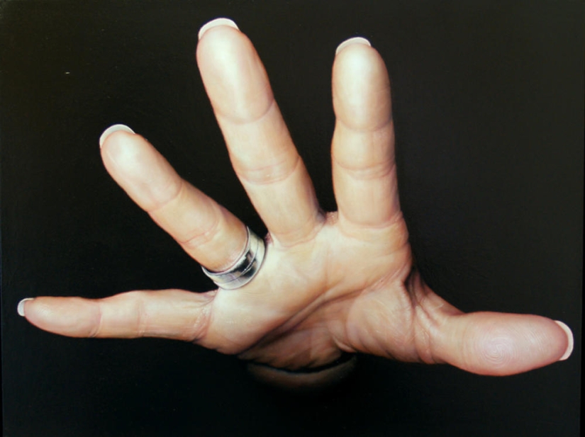 Photorealistic portraits of Simon Hennessy