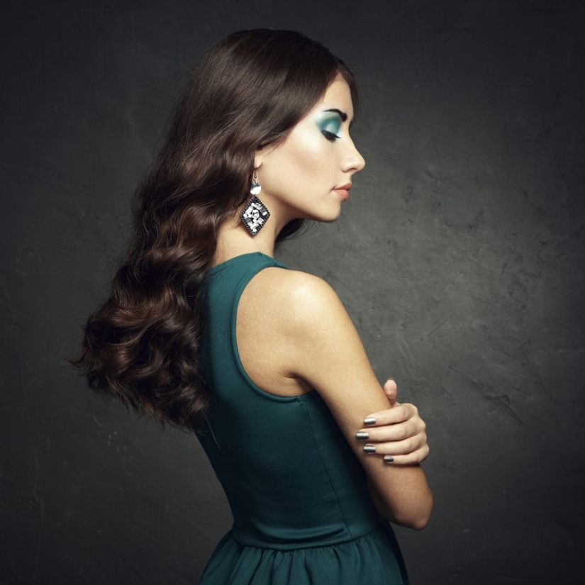 Photos in trendy colors for the fall 2015 season according to a report by the Pantone Institute