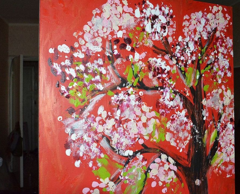 Pintura desnuda: esta chica pinta cuadros con sus pechos! Pintura desnuda: esta chica pinta cuadros con sus pechos!