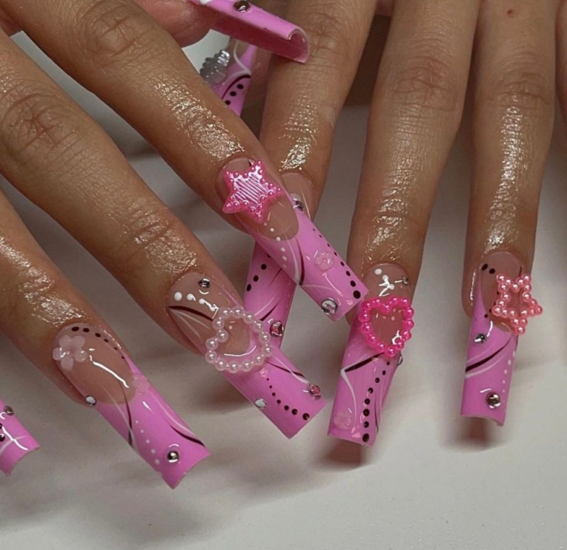 Please Don't Do This: A Manicure That Should Be Forgotten