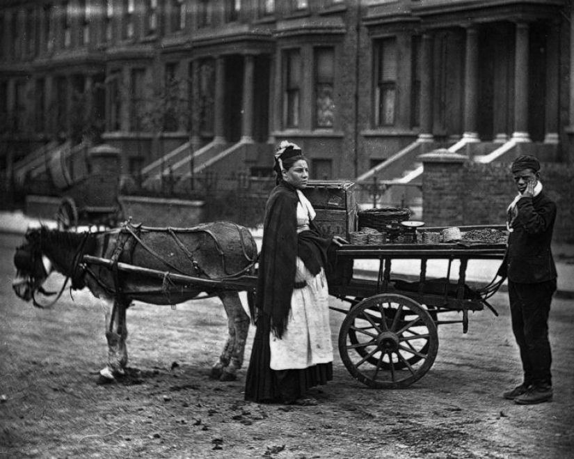 Pobreza sin fin en las calles de Londres en 1873-1877 Pobreza sin fin en las calles de Londres en 1873-1877