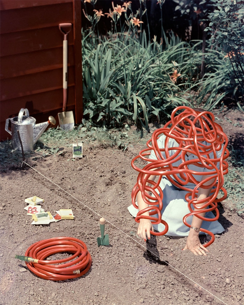 Polish artist made fun of old American photos... and improved them Polish artist made fun of old American photos... and improved them